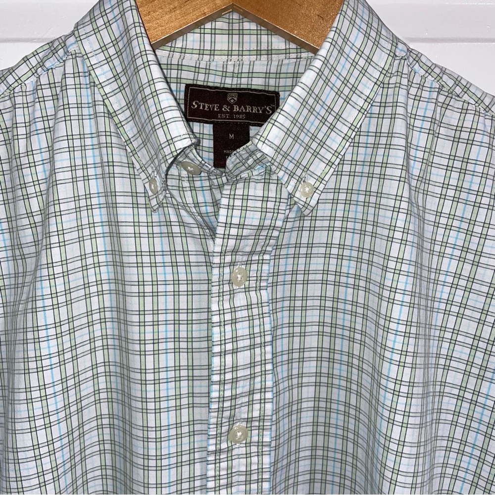 Steve & Barrys  Button Down Shirt Medium Blue/ White Plaid